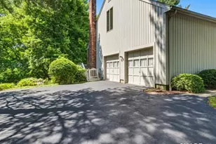 44 Overlook Ave, Groton, CT 06355 - Photo 4