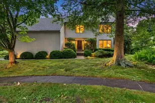 44 Overlook Ave, Groton, CT 06355 - Photo 1