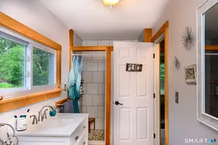 7 Silver Falls Rd, East Lyme, CT 06333 - Photo 32