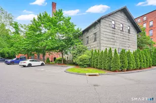 16 Vernon Ave, Vernon, CT 06066 - Photo 1