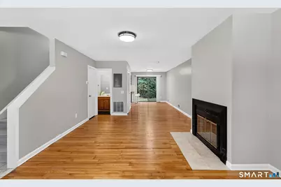 1 Horizon Drive #5, Norwalk, CT 06854 - Photo 4