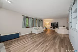 14 Jerome Ave, Burlington, CT 06013 - Photo 2