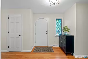 15 Camille Ln, Simsbury, CT 06092 - Photo 2