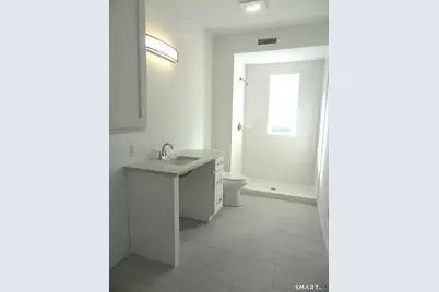 2806 Fairfield Avenue #308, Bridgeport, CT 06605 - Photo 10