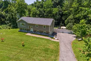 10 Albion Rd, New Fairfield, CT 06812 - Photo 2