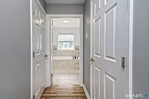 2 Cordone Cir, West Haven, CT 06516 - Photo 14
