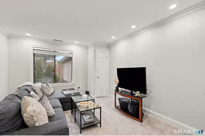 2289 Bedford Street #D7, Stamford, CT 06905 - Photo 12