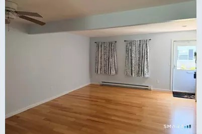 4 Founders Village #4, Clinton, CT 06413 - Photo 2
