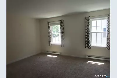 4 Founders Village #4, Clinton, CT 06413 - Photo 4