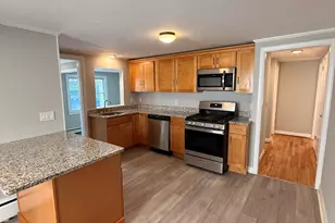 37 Caya Ave, West Hartford, CT 06110 - Photo 2