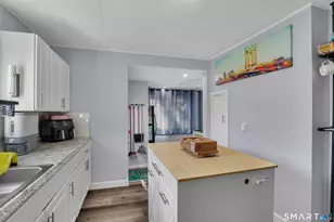 110 Hawthorne St, Manchester, CT 06042 - Photo 12
