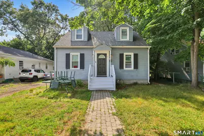 110 Hawthorne Street, Manchester, CT 06042 - Photo 2