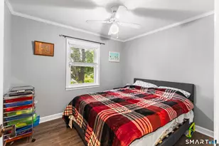 70 Vivian St, Waterford, CT 06385 - Photo 10