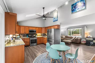70 Vivian Street, Waterford, CT 06385 - Photo 8