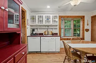 189 Rockwell Ave, Stratford, CT 06615 - Photo 10