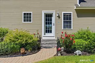 271 Putnam Rd, Pomfret, CT 06259 - Photo 6