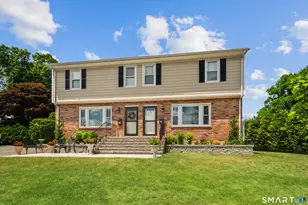54 Cross St, New Canaan, CT 06840 - Photo 2