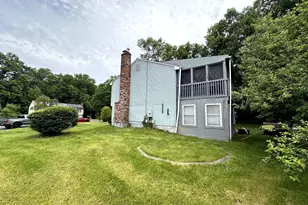 27 Eagleton Dr, Windsor, CT 06095 - Photo 6