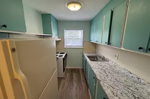 24 Merrill St, Hartford, CT 06106 - Photo 12