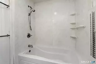 112 Elmer Ave, Hamden, CT 06514 - Photo 20