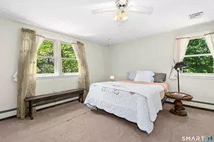 8 Oakledge Cir, Norwalk, CT 06854 - Photo 12