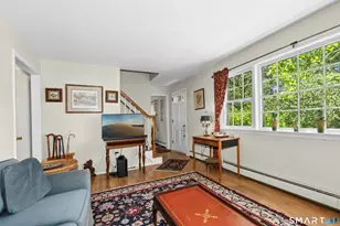 8 Oakledge Cir, Norwalk, CT 06854 - Photo 4