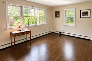 8 Oakledge Cir, Norwalk, CT 06854 - Photo 4