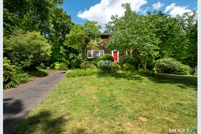 8 Oakledge Circle, Norwalk, CT 06854 - Photo 2