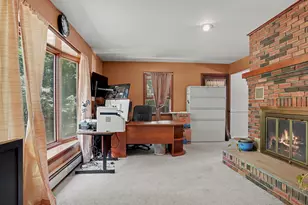9 Old Country Rd, Oxford, CT 06478 - Photo 12