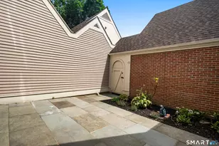 4 Sedgwick Village Ln, Darien, CT 06820 - Photo 36