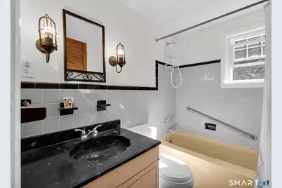 52 Westgate Street, West Hartford, CT 06110 - Photo 14