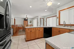 15 Briarwood Dr, Seymour, CT 06483 - Photo 8
