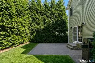 24 Warsaw St, Fairfield, CT 06825 - Photo 26