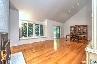 690 Forest Road #382, West Haven, CT 06516 - Photo 8