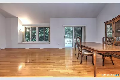 690 Forest Road #382, West Haven, CT 06516 - Photo 6