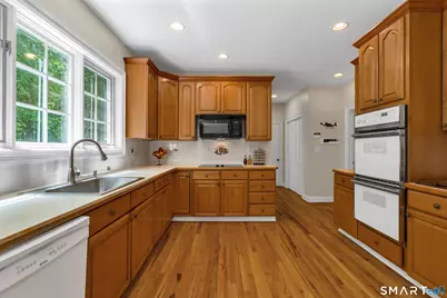 1 Crystal Terrace, Woodbridge, CT 06525 - Photo 16