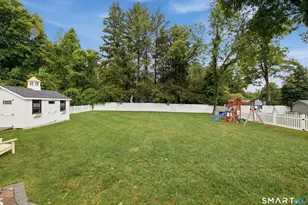 254 Tunxis Rd, West Hartford, CT 06107 - Photo 32