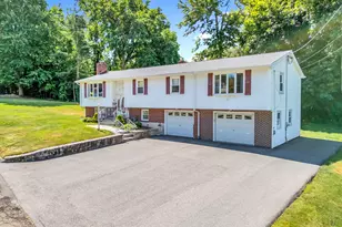 95 Cass Ave, Wallingford, CT 06492 - Photo 2