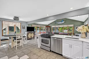 95 Cass Ave, Wallingford, CT 06492 - Photo 4