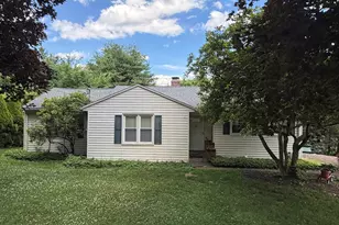18 Hilltop View Rd, New Milford, CT 06776 - Photo 2
