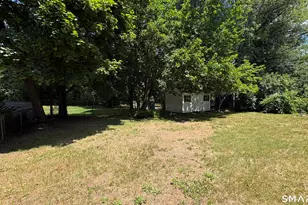 6 Lafayette St, Enfield, CT 06082 - Photo 32