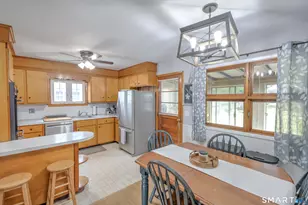 14 Auburn St, Danbury, CT 06810 - Photo 4