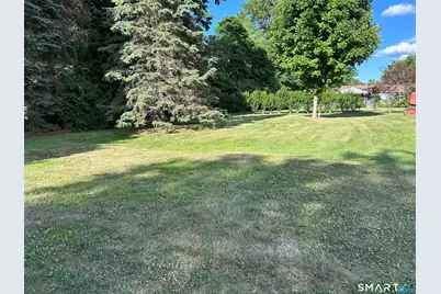 5 Sharon Court, Shelton, CT 06484 - Photo 2