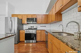 25 Adams Ave, Stamford, CT 06902 - Photo 6
