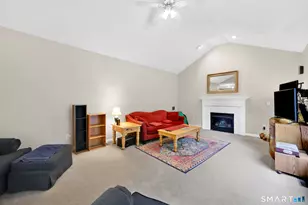 34 Laurel St, Enfield, CT 06082 - Photo 16