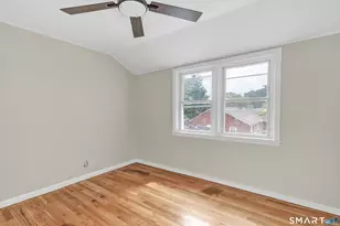 150-152 Alexander Dr, Bridgeport, CT 06606 - Photo 24