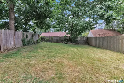 150-152 Alexander Drive, Bridgeport, CT 06606 - Photo 32