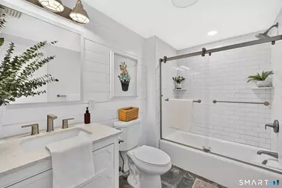 30 Avondale Road, West Hartford, CT 06117 - Photo 24