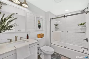 30 Avondale Rd, West Hartford, CT 06117 - Photo 24