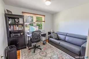 10 Eastwood Rd, West Hartford, CT 06117 - Photo 14